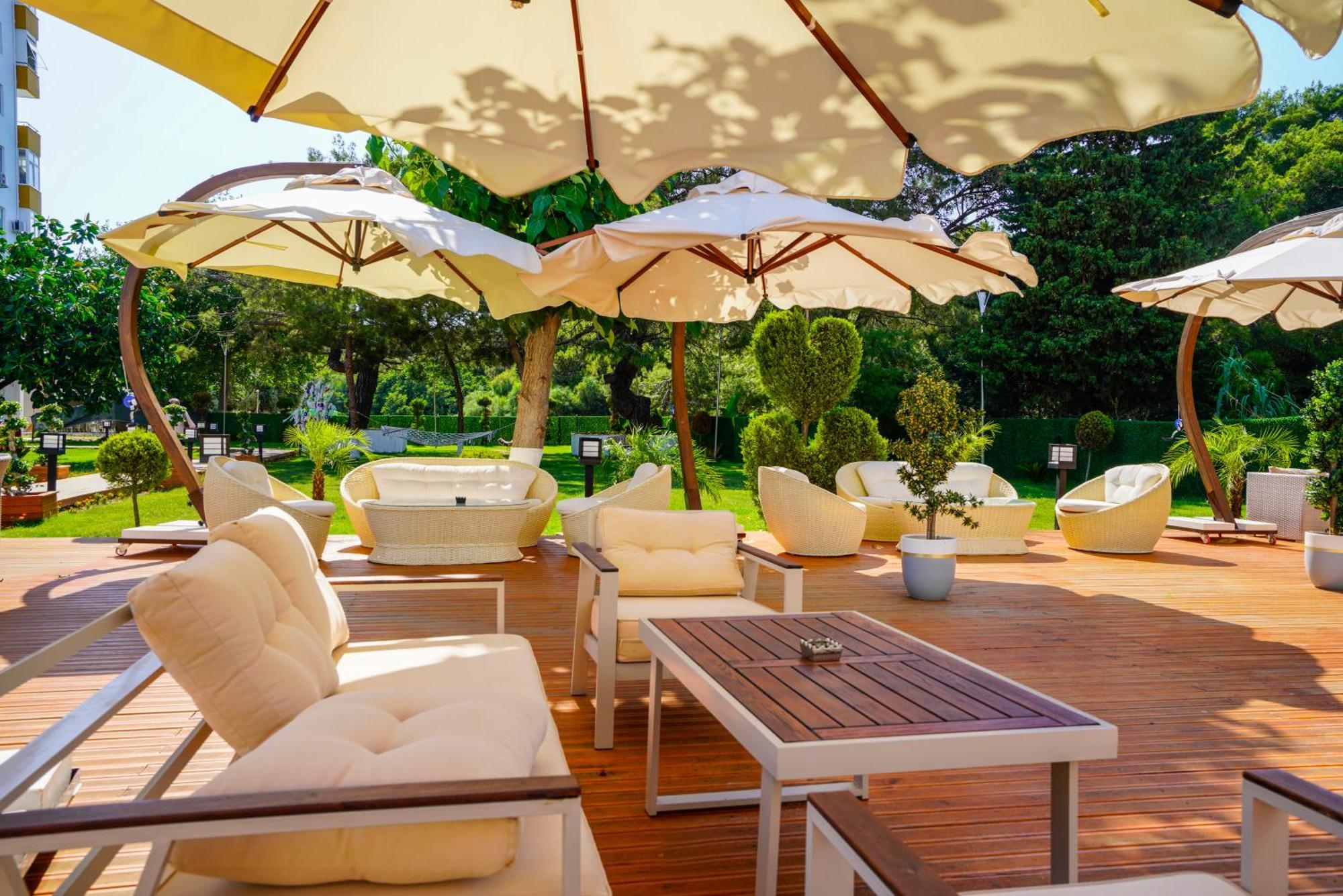 Lara Garden Otel 4*